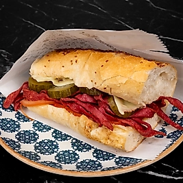 Kumru Yarım Ekmek Arası